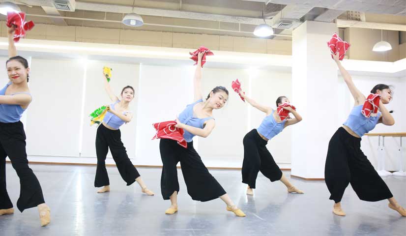 民族舞培訓(xùn)學(xué)校